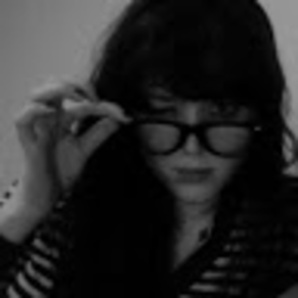 Meet your Posher, Ashley brett - Picture 1 of 1